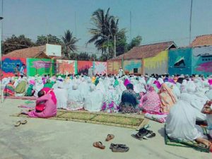Keluarga Besar Al-Muthohhar dan Warga Gelar Salat Istisqa