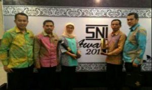 PT AQUA Kembali Raih SNI Award 2015