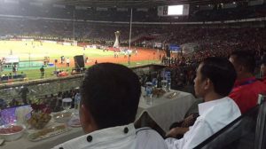 Jokowi Disoraki Penonton Saat Tonton Final Pala Jendral Sudirman