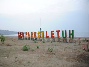 Pemerhati Parawisata Khawatirkan Banyak Bangunan Liar di Geopark Ciletuh Sukabumi