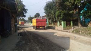 Warga Plered Purwakarta Tuntut Perbaikan Jalan Pada Perusahaan Sekitar