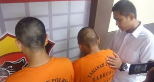 Polres Purwakarta Borgol Pengedar Ganja dan Sabu