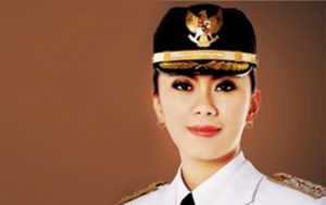 Sorak-Sorai Saat Pelantikan Bupati Karawang