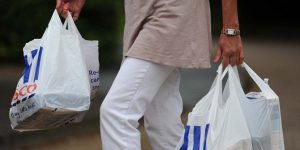 Perbup 37 2016 Tegaskan Purwakarta Bebas Kantong Plastik