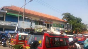 Ria Busana di Pasar Rebo Purwakarta Sumbang Kemacetan