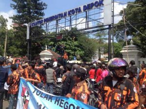 Ormas PP Kepung Balai Kota Depok Pertanyakan Anggaran Miliaran Proyek RSUD