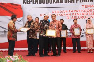 Terima Kasih Kang Dedi, Pelayanan Kependudukan Purwakarta Terbaik