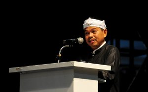Dedi Mulyadi : Orang Sunda Tak Perlu Gengsi Pakai Bahasa Sendiri