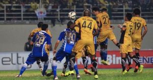 Maung Bandung Nyaris Tumbang