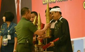 Bupati Purwakarta Dedi Mulyadi Diganjar Penghargaan atas Konsistensi Program TMMD