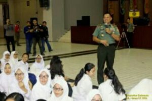 Panglima TNI Jenderal Gatot Nurmantyo Beri Motivasi 7 Ribu Mahasiswa Baru UI