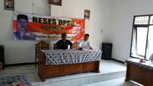 Reses di Tanjungsari Purwakarta, Darmita Terima Keluhan Masalah Air, Sampah sampai Jalan Rusak