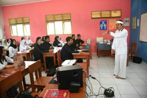 Banyak Pelajaran Bikin Jenuh, Bupati Purwakarta Dedi Mulyadi Keluarkan Solusi