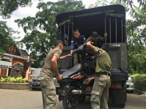 Bupati Purwakarta Gondol 50 Motor Milik Pelajar ke Kantor Satpol PP