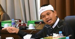 Dedi Mulyadi Tolak Mobil Dinas DPRD Karawang