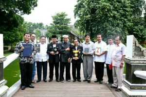 Wow… Bupati Purwakarta Siapkan Gaji Ustad dan Pendeta sampai Rp10 Miliar
