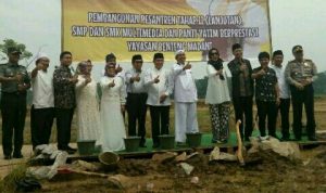 Ade Komarudin Groundbreaking Pembangunan Sekolah Multimedia di Purwakarta