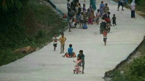 Jalan Lingkar Barat dan Kemerdekaan Warga Isolasi