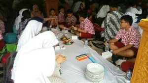 Ratusan Pelajar Beda Agama Botram Toleransi di Pendopo Purwakarta