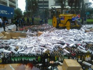 Bea Cukai Musnahkan 28 Ribu Miras dan 510 Rokok Ilegal