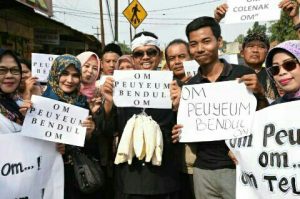 ‘Om Peuyeum Bendul Om’ Cara Kang Dedi Promosikan Makanan Khas