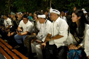Nonton Air Mancur Sri Baduga, Menteri Pariwisata: Kerennya Pool