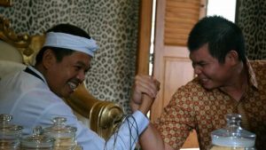 Bupati Purwakarta dan Chris John Bahas Sarana Olahraga