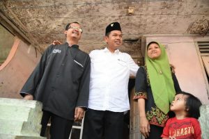 Kang Dedi Bedah Rumah Guru Honorer di Momen Hardiknas