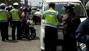Operasi Gabungan Tindak Pelanggar Lalu Lintas di Depok