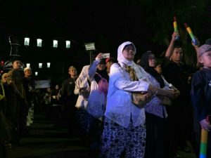 Pawai Beras Perelek di Purwakarta Disambut Antusias Warga