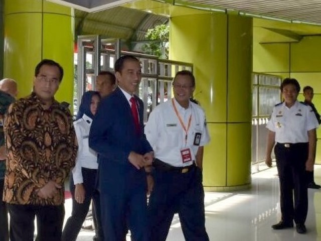 Presiden Akan Bangun Kereta Double Bogor-Sukabumi