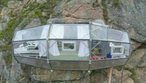 Hotel Gantung Gunung Parang Purwakarta Tertinggi di Dunia