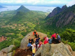 Melihat Pesona Purwakarta dari Atas Gunung Bongkok