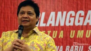 Jokowi Dukung Airlangga Hartato Gantikan Setnov Sebagai Ketum Golkar