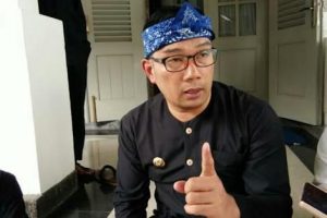 Bredel Atribut Sosialisasi, Ridwan Kamil Tidak Fatsun Pada DPP Golkar