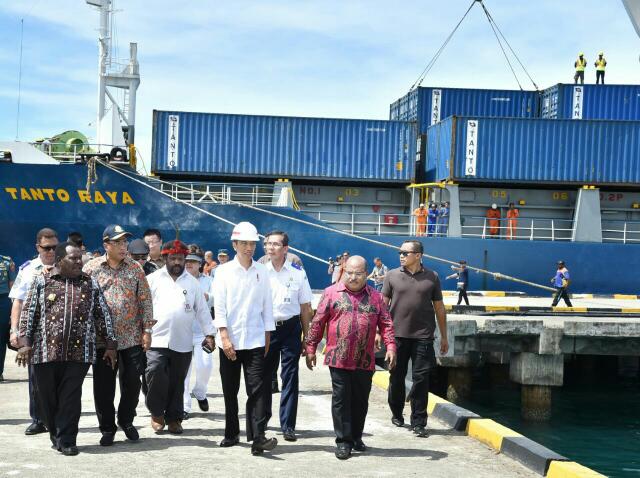 Presiden Fokus Pelabuhan Pelabuhan di Papua