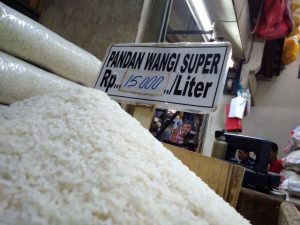 Harga Beras Naik, Penjual : Ini Bukan Kenaikkan Tapi Pindah Harga