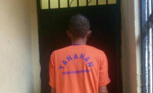 Pengedar Narkoba Transaksi Sambil Asuh Anak