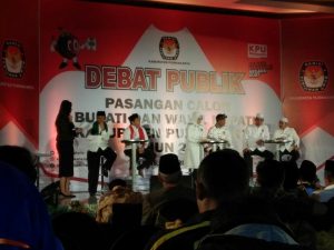 Kelucuan-kelucuan Debat Publik Pilkada Purwakarta Malam Tadi