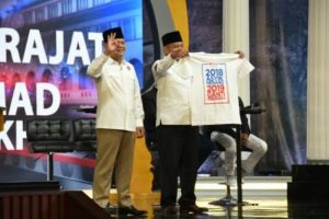 Closing Statment Asyik di Luar Konteks dan Tak Beretika