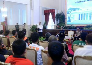 Puluhan Supir Ekspedisi Curhat Kepada Presiden Masih Ada Pungli