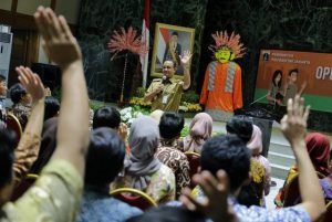 Anies Berharap Penerimaan KJP Plus Capai Target