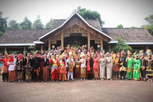 Pakaian Adat Daerah Warnai Peringatan Hari Sumpah Pemuda ke 90 di Purwakarta
