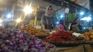 Akibat Cuaca Buruk, Sayuran Naik di Pasar Tradisional Purwakarta