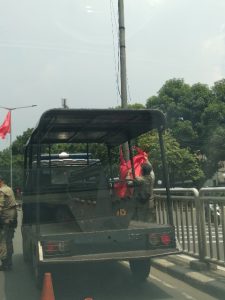 Satpol PP Menertibkan APK Dikawasan Pancoran Hingga Tebet