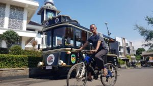 Bus Wisata Kidang Pananjung Antar Wisatawan Keliling Purwakarta