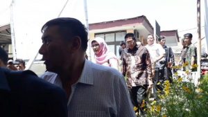 Politisi Golkar Ini Tolak Pakai Ikat Kepala Khas Purwakarta