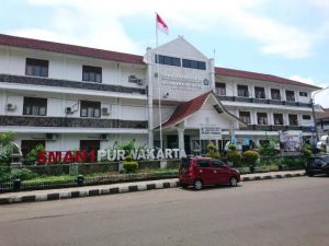 Sambut Hardiknas dan Ramadan, Smansa Purwakarta Lakukan Hal Ini