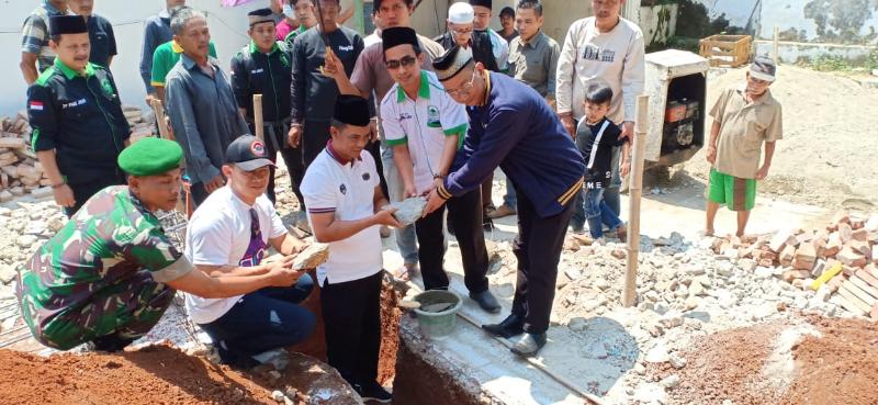 IPMI Jabar Bantu Renov Masjid di Purwakarta