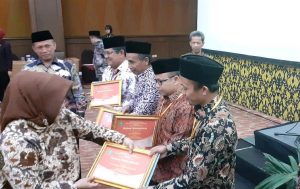 STAI DR KHEZ Muttaqien raih Peringkat Terbaik STKIS